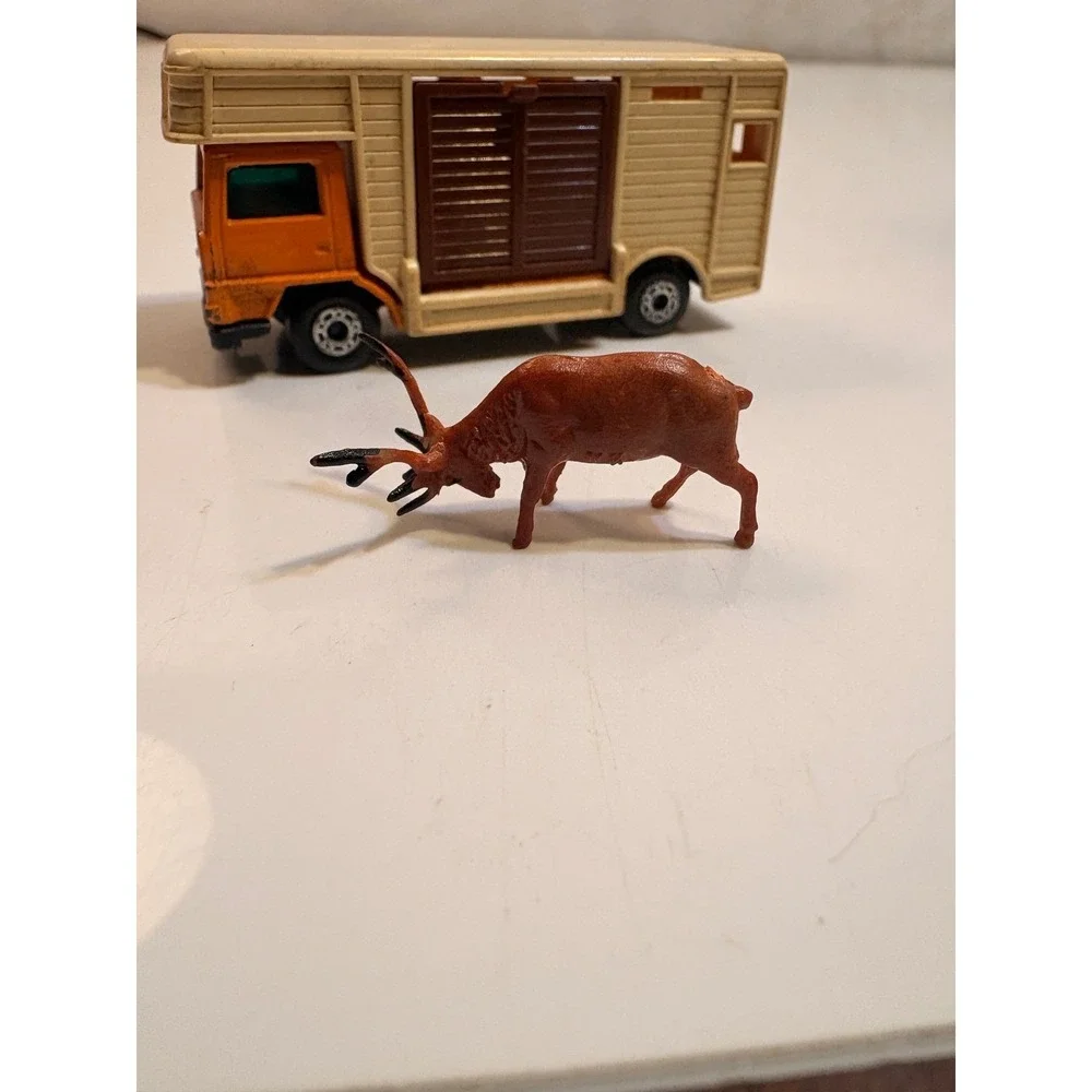 Vintage Matchbox Horse Trailer Truck and Two Deer‎ Toy Lot